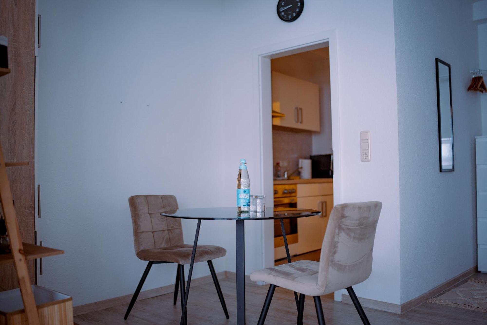 Schoenes Apartment In Der Altstadt , Kostenlose Parkplaetze In Der Naehe 埃姆登 外观 照片