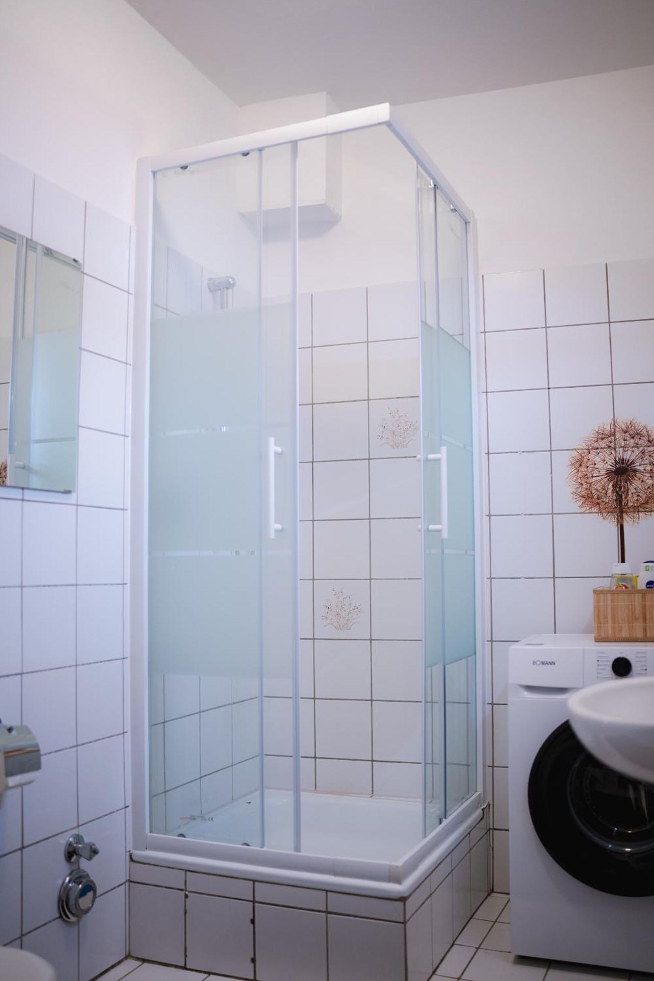 Schoenes Apartment In Der Altstadt , Kostenlose Parkplaetze In Der Naehe 埃姆登 外观 照片